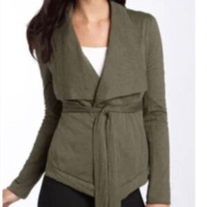 BCBGMaxazria Black Quilt Jacket, Size Small